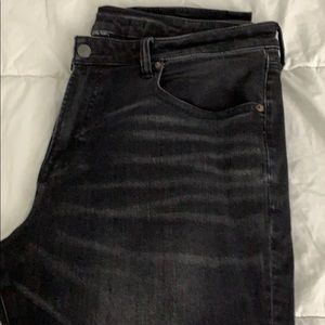 AE N(E)XT LEVEL FLEX Black Jeans